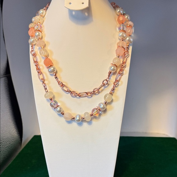 Paparazzi Pink and Pearl Beaded Necklace and Earrings - Picture 1 of 5